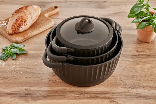 RESTO Kitchenware Bratentopf Ascella, Schmortopf antihaftbeschichtet und spülmaschinenfest, Aluminiumguss (2-tlg), Geeignet für alle Herdarten, auch Induktion, im Geschenkkarton