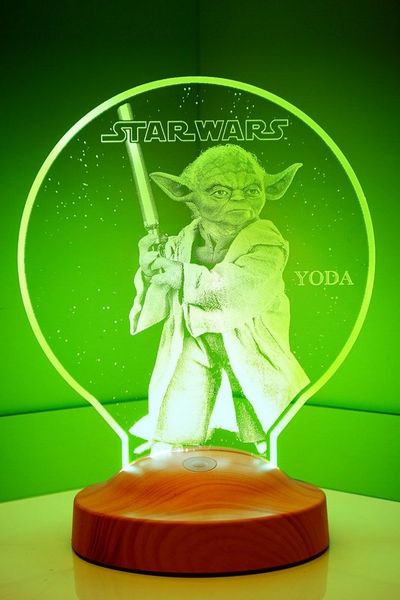 Geschenkelampe LED Nachttischlampe Star Wars Meister Yoda 3D Nachtlicht Geschenk für Jungen, Leuchte 7 Farben fest integriert, Star Wars Geschenkartikel, Geburtstagsgeschenk für Freunde, Fanartikel