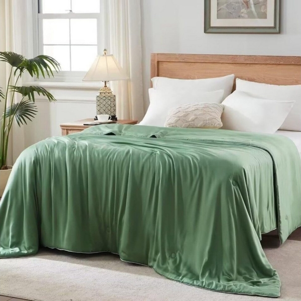 Elemuse Sommerbettdecke Kühldecke Sommerdecke, Selbstkühlende Atmungsaktive Extraleicht Decke, Füllung: 30% hochwertig Sojafaser und 70% Polyester, Bambus Sommer Weich Wohndecke OEKO-TEX®