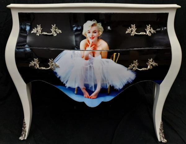 Casa Padrino Barock Kommode Marilyn Monroe mit 2 Schubladen - Handgefertigte Massivholz Kommode im Barockstil - Schlafzimmer Möbel im Barockstil - Barock Möbel - Barock Einrichtung