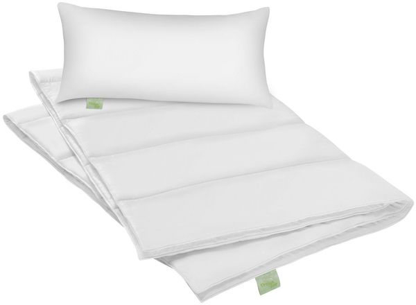 Dreamstar Microfaserbettdecke + Kopfkissen Eco, Bettdecke 135x200 oder 155x220 cm mit Kissen 40x80 oder 80x80 cm, Füllung: Faserfüllung, Bezug: Microfaser, Bettwaren-Set, Bettdecke & Kissen
