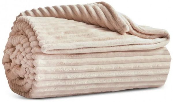 Karaca Tagesdecke Karaca Ruby Stripe, Wellsoft TV-Decke, Ecru