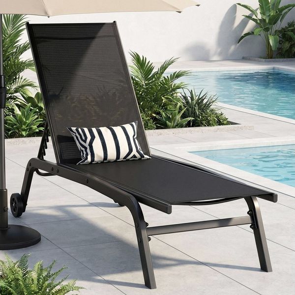 TLGREEN Gartenliege 5-fach verstellbare Sonnenliege mit Textilene-Bezug und Rädern, 1 St, mobile Relaxliege für Garten, Strand und Balkon