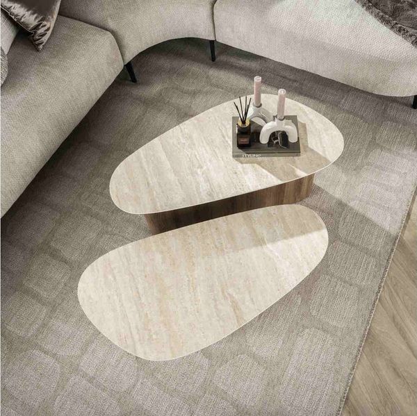 Couchtisch 2er-Set Joradis Keramik Travertin-Optik, modern dreieckig, beige, Säulengestell