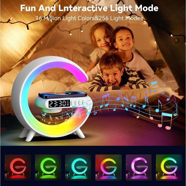 Athlix LED Nachttischlampe 4-in-1 Nachttischlampe mit Ladefunktion und Wecker Ladestation Lampe, LED fest integriert, Bunt, 360° Surround-Sound, Kabelloses Laden, Millionen Farboptionen