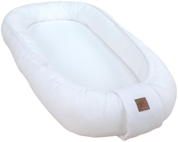 WIKLINOPOL Babynest, Nestchen für Neugeborene – Baby Nestchen 80x46 cm in Weiß, Tragbares Nest aus Musselin - Baby Nest für Neugeborene mit herausnehmbarer Matratze