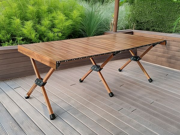 Campingtisch PEREL klappbar Alu Rolltisch in Holzoptik, wetterfest, 120x45cm