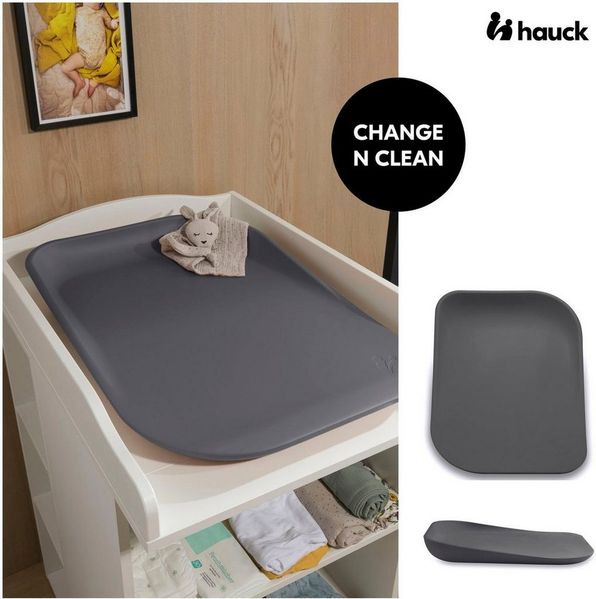 Hauck Wickelauflage Change N Clean, Keil Wickeltischunterlage 50x70 cm, Wickelmatte Schadstofffrei, Abwaschbar, Hygienisch, Wickelmulde bis 25 kg, Pflegeleicht (Anthracite)