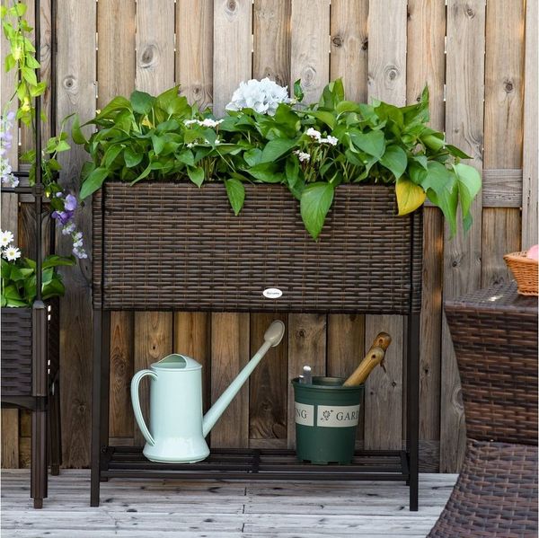 Outsunny Blumenkasten Blumenkasten mit Füßen (Blumentopf, 1 St, Hochbeet), PE Rattan, Metall, Braun