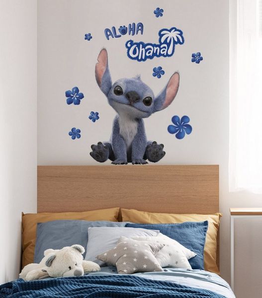 Komar Wandtattoo - Disney Lilo and Stitch Live Action Ohana - Größe 50x70 cm, Wandsticker, Kinderzimmer, Wanddekoration, Blau