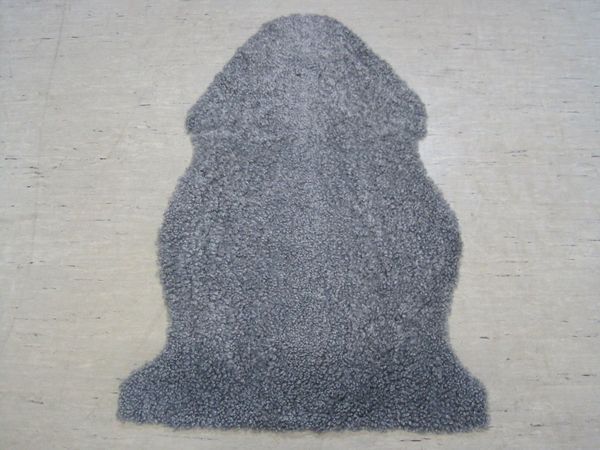 Heitmann Felle Fellteppich Lammfell Curly, fellförmig, Höhe: 25 mm, echtes Lammfell mit natürlicher Lockung, geschoren, weich & kuschelig