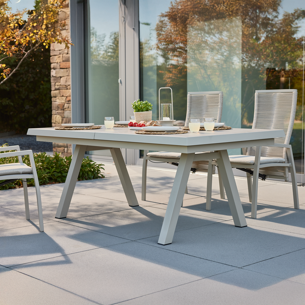 7011 Ausziehtisch 100x200, Platte: Sintered Stone in Beige, Alu-Gestell, Stativ-Fuß in Taupe