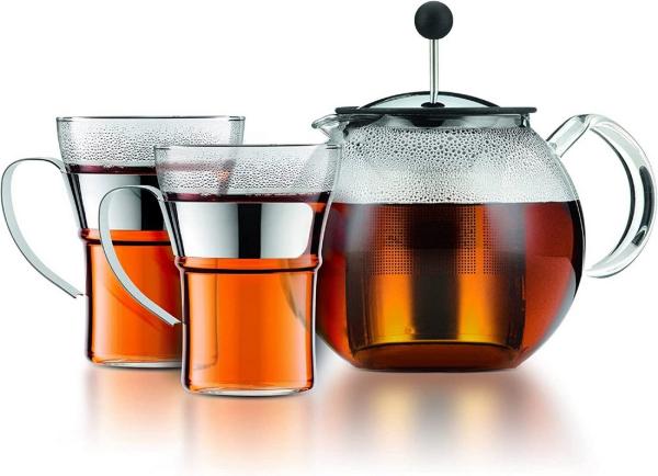 Bodum Assam Teebereiter mit Edelstahlsieb 1,0L und 2 Gläser