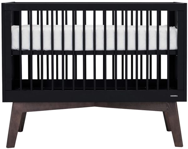 Kidsmill Sixties Babybett Mattschwarz / Walnuss 60 - Material: MDF / Spanplatte - Babypark. de