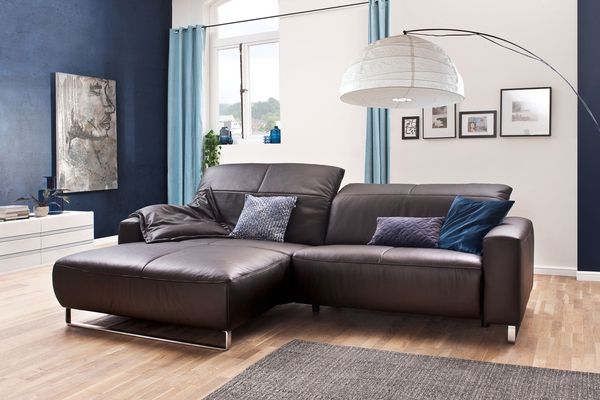 KAWOLA Sofa YORK Leder Life-line chocolate Rec links Fuß Metall Chrom matt 85 x 111 x 284 cm