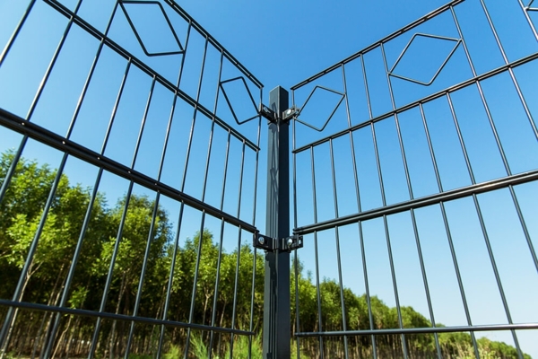 HOME DELUXE Doppelstabmattenzaun Schmuckzaun Raute inkl. Eckpfosten Anthrazit/Grün MORATA - 120 cm x 20m 3x Eckpfosten Bild 3