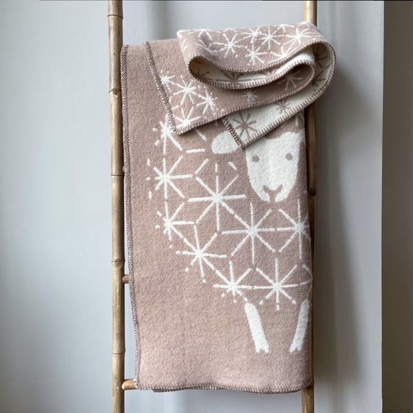Doubleface Wolldecke Kuscheldecke 130x200 cm, Schäfchen Pusteblume Cacao