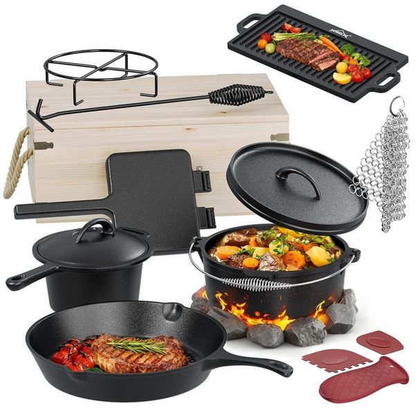 HOMELUX Topf-Set 10/12-tlg. Dutch Oven Set in Holzkiste Kochtopf Grillplatte Stieltopf, Gusseisen (12-tlg, Silikon-Griffhülle, Stapelrost, Deckelheber, Reinigungsgeräte), Gusseisen, vorgebacken, Hitzebeständig bis 280 °C