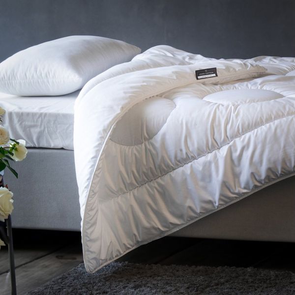 John Cotton Microfaserbettdecke Royal, Bettdecken für Sommer und Winter, Füllung: aus voluminöser und flauschiger Polyester, Bezug: Microfaser, 100% Polyester, Bettdecke 135x200 cm, 155x220cm, hochwertige Qualität