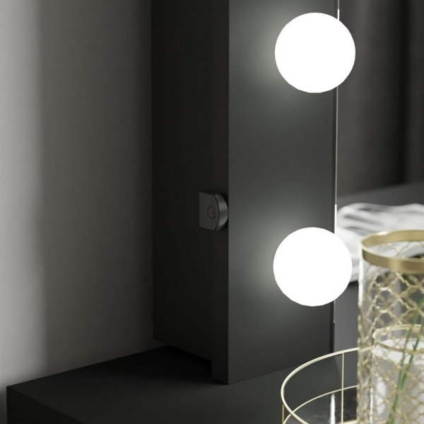 Lookway Schminkspiegel ESCADO in Weiß / Weiß Matt und in Schwarz/Schwarz Matt mit Beleuchtung (Badspiegel, Wandspiegel), 12 Glühbirnen in warmer Farbe Bild 2