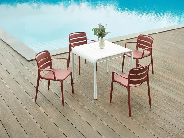 Vente-unique - MOAH Garden dining set Plastik RotWeiß - B 56,5 cm80,5 cm x H 81 cm77 cm x L 60 cm90,5 cm