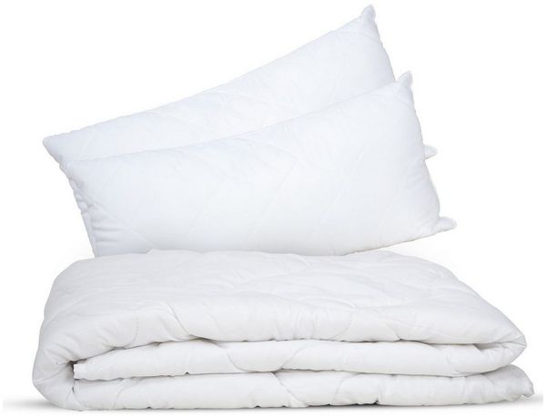 livessa Bettdecke + Kopfkissen Ideal für Ganzjahreszeiten mit 300 g/m² Füllung, Füllung: Hohlfaser, Bezug: Mikrofaser, Bettwaren SET weich und atmungsaktiv