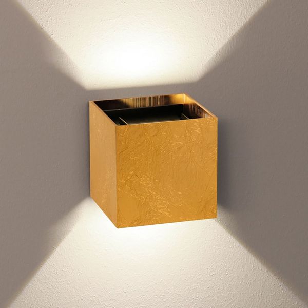 s.luce Ixa LED Wandlampe mit Bewegungsmelder Blattgold