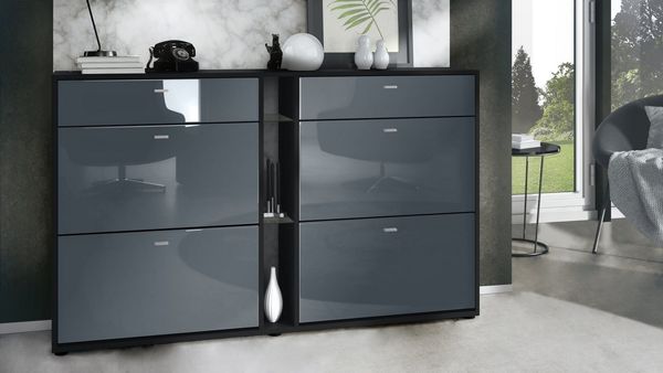 Schuhschrank Schuhkipper Today 155,5 x 95 x 28 cm, Korpus in Schwarz matt, Fronten in Grau Hochglanz