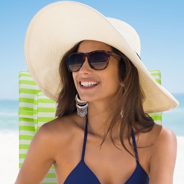 Klappbarer Liegestuhl mit Nackenkissen Bild 3