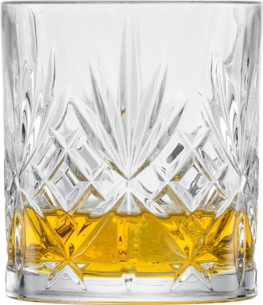 SCHOTT ZWIESEL Whiskyglas Show (4er-Set), anmutige Tumbler für Whisky mit Relieff, spülmaschinenfeste Kristallgläser (Art.-Nr. 121877), Kristall