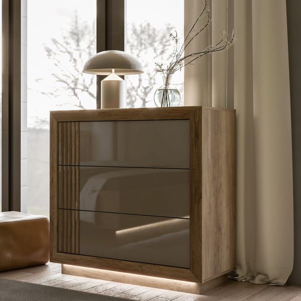 Forte SAVONA Kommode 100 110, Elegante Kommode mit 3 Schubladen, Modernes Sideboard, Holzwerkstoff, Eiche Antik Holzdekor / Beige Glanz, 103 cm breit x 98,2 cm hoch x 42,3 cm tief