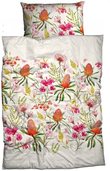sister s. Bettwäsche Bettwäsche-Set RIVA made in Europe reine Baumwolle atmungsaktiv, Satin, 2 teilig, außergewöhnliche Blumen Blüten elegant champagnerfarbener Hintergrund
