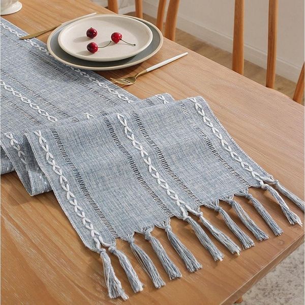Blusmart Tischläufer Klassische Tischfahne im nordischen Stil (Tischdecke mit Quasten im Boho-Landhausstil 1-tlg, Handgefertigte Quasten, waschbar), Geeignet als Tischdekoration