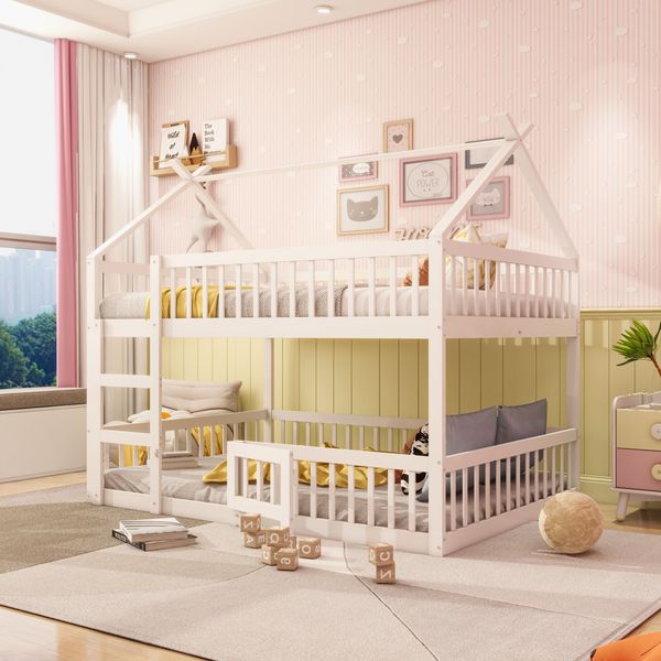 Spielbett 140×200 cm mit Rausfallschutz, Treppe und Tür, Weiß, ohne Matratze