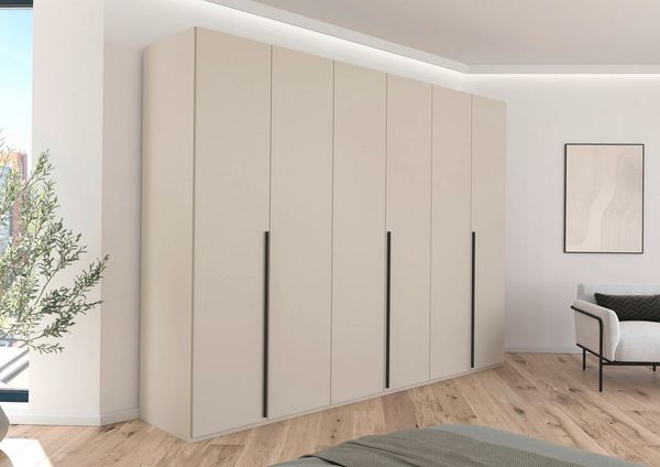 rauch Drehtürenschrank Kleiderschrank Schrank Garderobe Wäscheschrank BESTSELLER MONTCLAR (3 Ausstattungen BASIC/CLASSIC/PREMIUM (SOFT-CLOSE), Breiten 201-400 cm) Front in Glas/Hochglanz/Dekor/Grauspiegel in 5 Breiten MADE IN GERMANY