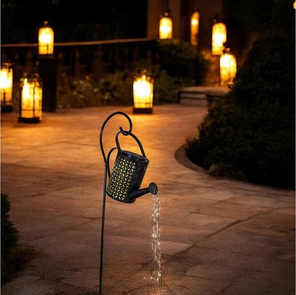 Coen Bakker LED Solarleuchte, Lichtsensor, LED, warmweiß, Gießkanne kupferfarben Wasserfalloptik blinkend 37 LED 84cm