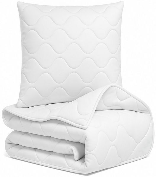 KNERST Bettdecke + Kopfkissen 135x200cm mit Kopfkissen 80x80cm, 100% Polyester, allergikerfreundlich, Füllung: 100% Poliester, bis zu 90°C waschbar, trocknergeeignet, hypoallergene Füllung