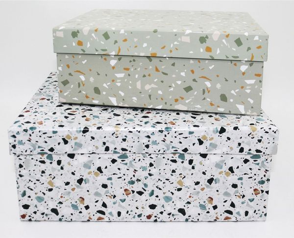4x Stapelboxen im 5er Set, Kisten zur Aufbewahrung und Lagerung für Regal oder Schrank, Karton aus Pappe zum Verpacken von Geschenken zu Weihnachten