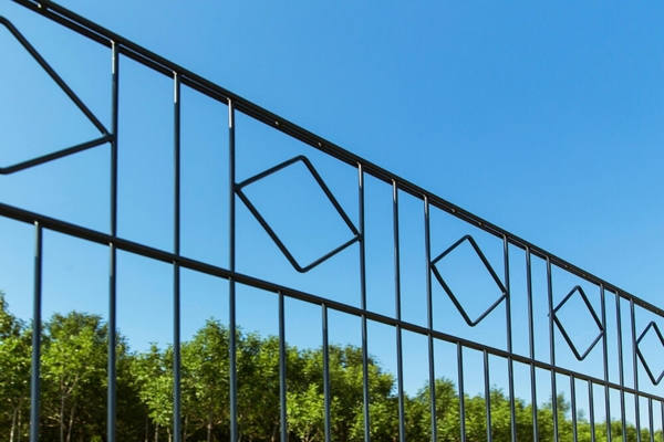 HOME DELUXE Doppelstabmattenzaun Schmuckzaun Raute inkl. Eckpfosten Anthrazit/Grün MORATA - 80 cm x 20m 1x Eckpfosten Bild 2