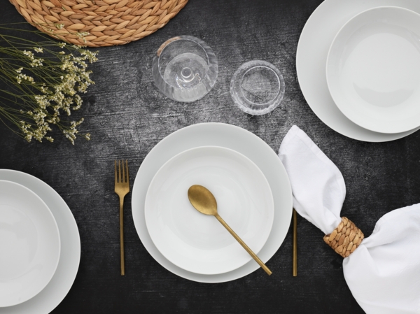 CreaTable, 21925, Serie Luna Weiss, 12-teiliges Geschirrset, Tafelservice aus Porzellan, spülmaschinen- und mikrowellengeeignet, Qualitätsproduktion Bild 3