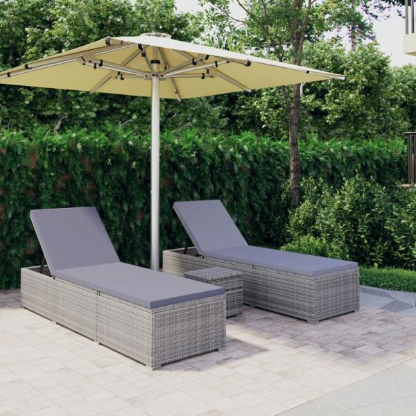 vidaXL 3-tlg. Garten-Sonnenliegen mit Teetisch Poly Rattan Grau 3057665