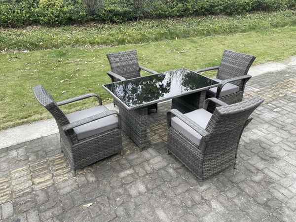 Fimous 4-Sitz Rattan Gartenmöbel Essplatz Tisch Und Stuhl Sets PE Wicker Patio Outdoor 4 Stühle Schwarz Gehärtetes Glas Tisch