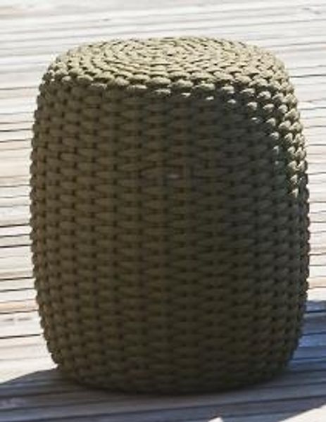 Hocker Moon aus Kunststoff, Olive, 40 x 40 x 50 cm