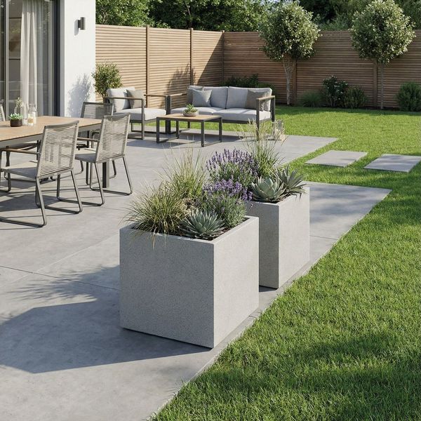 Pflanzwerk® Pflanzkübel Pflanzkübel CUBE - (Granit Grau) - 23 x 23 x 23 cm, Lotus-Effekt - Handgefertigt - Eckig - Frostbeständig
