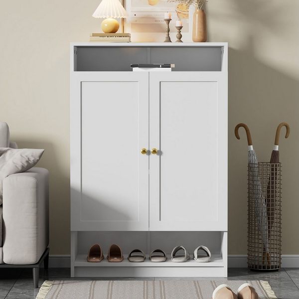 OKWISH Schuhregal Moderne Schuhschrank,Schuhkommode, Moderne Schuhkommode in Weiß, 2 Türen, mit verstellbaren Regalen & goldenen Griffen – Robuster Schuhschrank für Flur & Schlafzimmer, multifunktional für bis zu 15 Paar Schuhe 1-tlg, Mit Kippsicherung