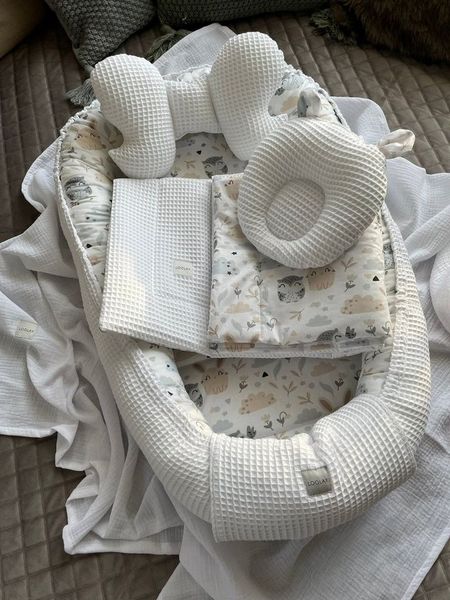 Loolay Bettnestchen Weiß WAFFELPIQUE/ HASE Beige Babynest Babyaustattung Neugeborene SETS, (Reisebett Unterlage Nestchen SOLO/ o. in Premium Geschenk SETS, 4-tlg, 4 Jahreszeiten ATMUNGSAKTIVER WAFFELSTOFF), LOOLAY® - 100% Europäische Stoffe und Kleinse...