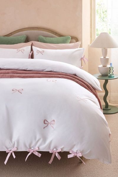 Next Bett-Set Bettgarnitur mit Schleifen-Stickerei, Bezug: Baumwolle, Polyester (recycelt)