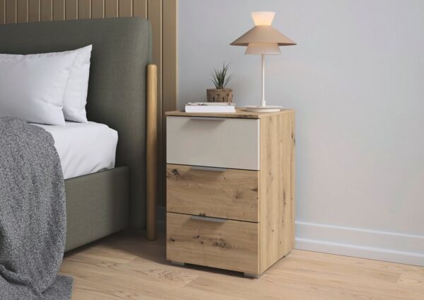 rauch Nachtkommode Nachttisch Nachtkonsole Nachtschrank ASTANA (Breite 40 cm / Höhe 61 cm), mit 3 geräumigen Schubladen, Kantengriff in Alufarben MADE IN GERMANY