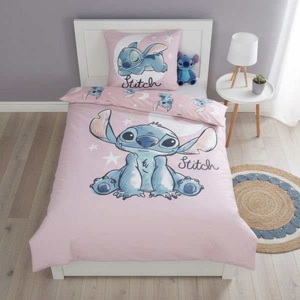 MTOnlinehandel Kinderbettwäsche Disney Lilo & Stitch „Moonlight“ 135x200 + 80x80 cm, Renforcé, 100% Baumwolle, 2 teilig, Mond- und Sternenmotiv – weich, hautfreundlich und pflegeleicht