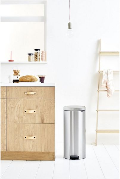 Treteimer 30 L mit Kunststoffeinsatz (B: 29,3cm, T: 38cm, H: 67,9cm) Matt Steel Fingerprint Proof Bild 2